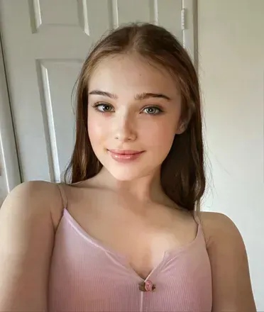 @livyjade_college OnlyFans profile photo