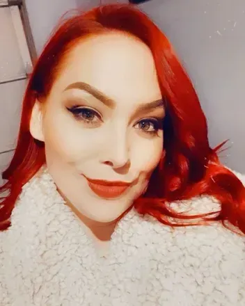 Lola (@lolalovely35) OnlyFans profile photo