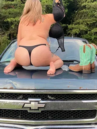 Ashley (@lovellashley208) OnlyFans profile photo