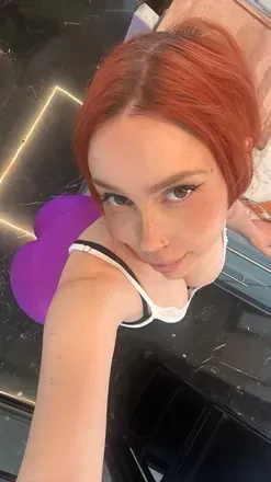 Lucy L3in (@lucyl3in) OnlyFans profile photo