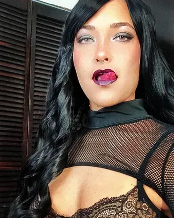 Lulu (@luluinyellow) OnlyFans profile photo