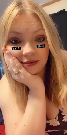 Lizzy (@lustlizzy22) OnlyFans profile photo