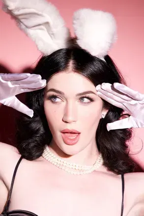 Evelyn Claire (@luvevelynclaire) OnlyFans profile photo