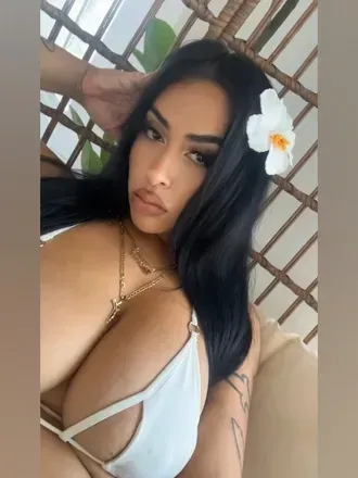 Luxx (@luxxdesiree) OnlyFans profile photo