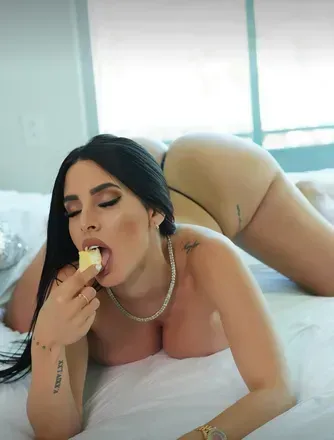 Maday castellano (@madayy24) OnlyFans profile photo