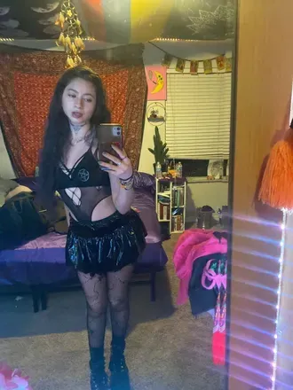 Mari (@marixbaby) OnlyFans profile photo