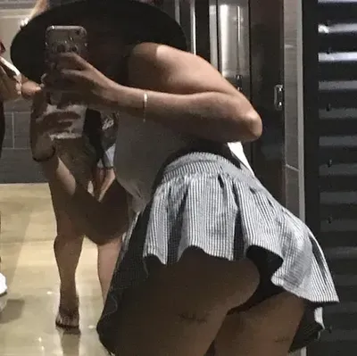 @milfyash OnlyFans profile photo