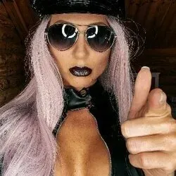 Superkiwi (@mirissashake) OnlyFans profile photo
