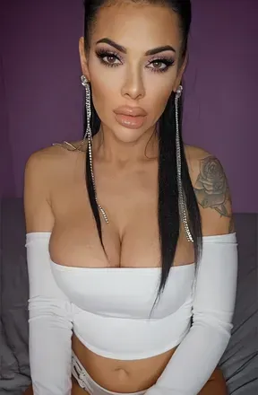 Monica (@missmonicaperez) OnlyFans profile photo