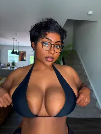 IG Monalisacandy (@mona_juiicyyy) OnlyFans profile photo