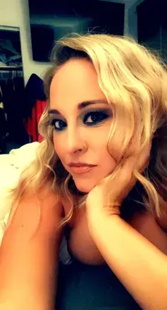 Allison (@mortuarymistress) OnlyFans profile photo