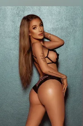 @natashatosini OnlyFans profile photo