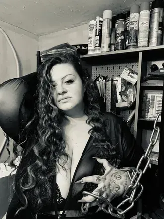 Nicki (@nickibig) OnlyFans profile photo