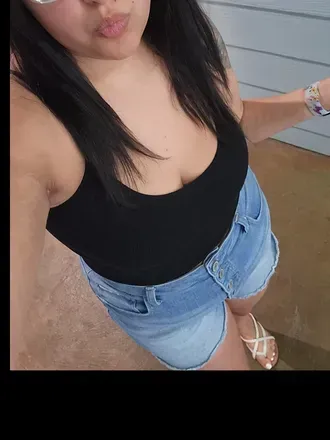 LatinaQueen (@nicole-raven) OnlyFans profile photo