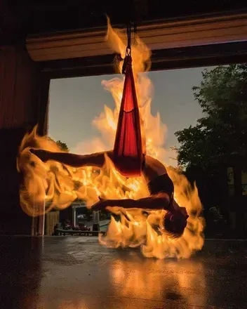 Nu silkyoga (@nu_silkyoga) OnlyFans profile photo