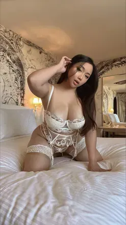 Numi R (@numi_r) OnlyFans profile photo