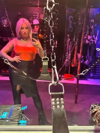 @obeymissgold OnlyFans profile photo