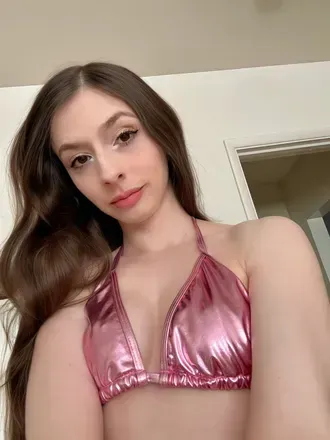 Olivia (@oliviayoung188) OnlyFans profile photo