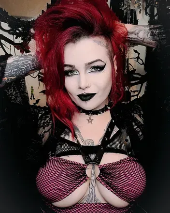 @patriciaabsinthe OnlyFans profile photo
