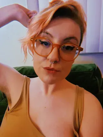PEAR (@pearfuzzz) OnlyFans profile photo