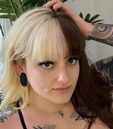 Pennie Layne (@pennielayne) OnlyFans profile photo