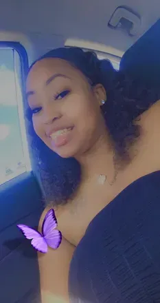 @prettybadrell OnlyFans profile photo