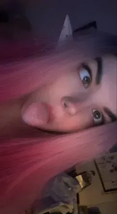 @prettybrokendoll OnlyFans profile photo