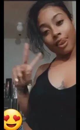 @prettypetite93 OnlyFans profile photo