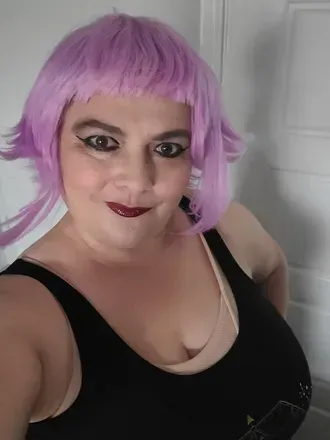 Hellen (@queendaisymay) OnlyFans profile photo