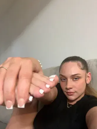 Rayne (@raynee) OnlyFans profile photo