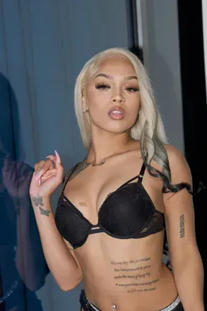 @rielarenee OnlyFans profile photo