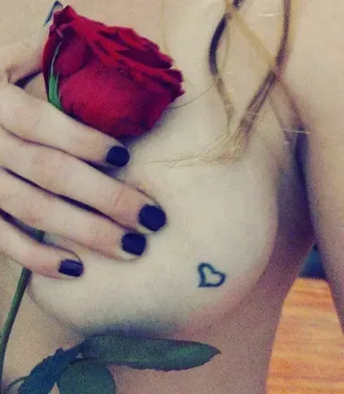 @rose7emeralds OnlyFans profile photo