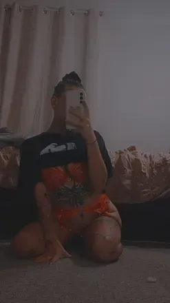 Rose bug (@rosebugg) OnlyFans profile photo