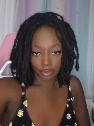 Rosie (@rosedreamss) OnlyFans profile photo