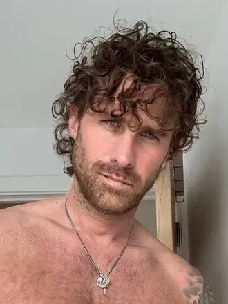 Rossilino (@rossi_content_store_free) OnlyFans profile photo