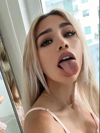 Roxanne (@roxannesims) OnlyFans profile photo