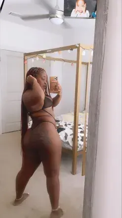 @roxxym OnlyFans profile photo