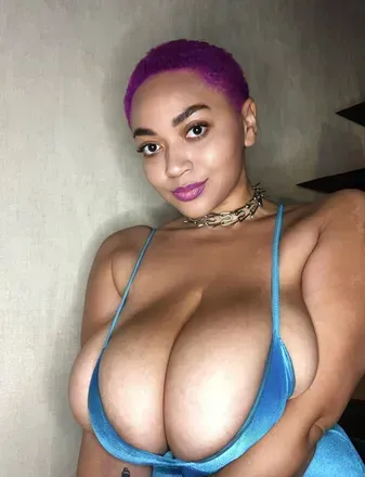 Roza Vasilishina (@rozavasilishina) OnlyFans profile photo
