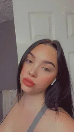 Rue (@ruti777) OnlyFans profile photo