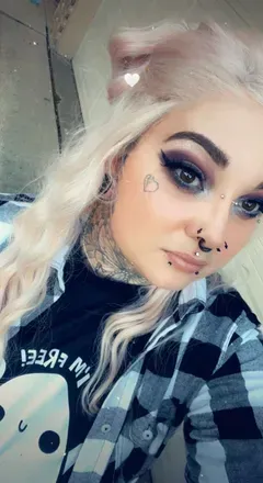Krissss (@sadgaybee91) OnlyFans profile photo