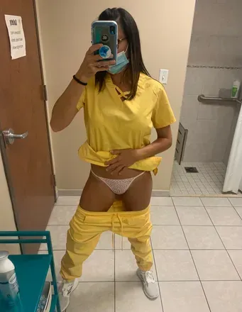 @saltytanbikiniwife OnlyFans profile photo
