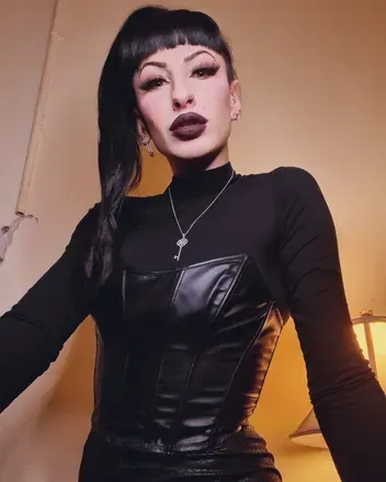 Sasha Wetdreams (@sasha_wetdreams) OnlyFans profile photo
