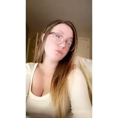 Shelby warren (@shelbywarren) OnlyFans profile photo