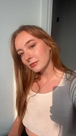 Shelly (@shellytits) OnlyFans profile photo