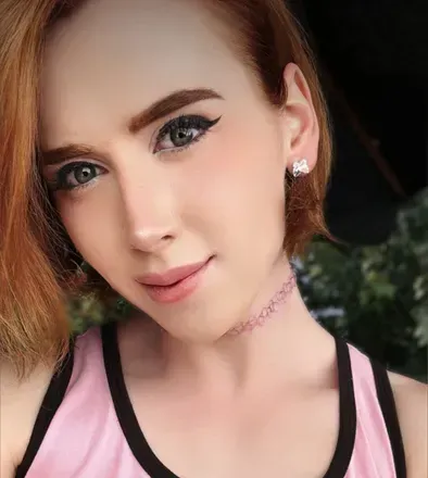 Shiri Allwood (@shiriallwood) OnlyFans profile photo