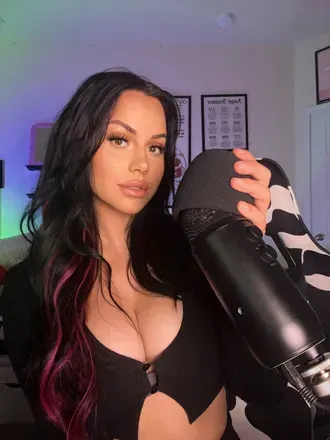 @shotsofsimone OnlyFans profile photo
