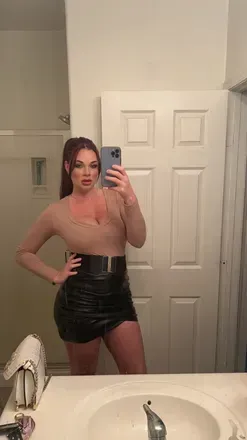Skyla (@skylanovea2) OnlyFans profile photo