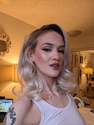 Maggie (@softest-girl) OnlyFans profile photo
