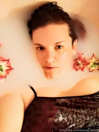 StaceySinner (@stacey_sinner) OnlyFans profile photo