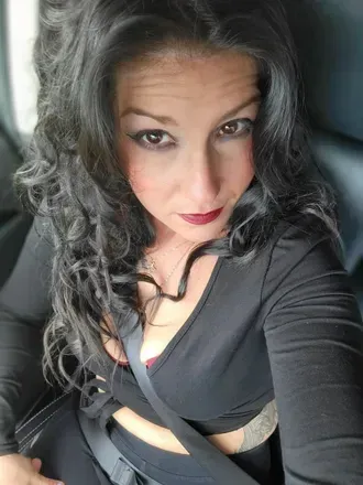Hippie chick (@stonerlove0420) OnlyFans profile photo